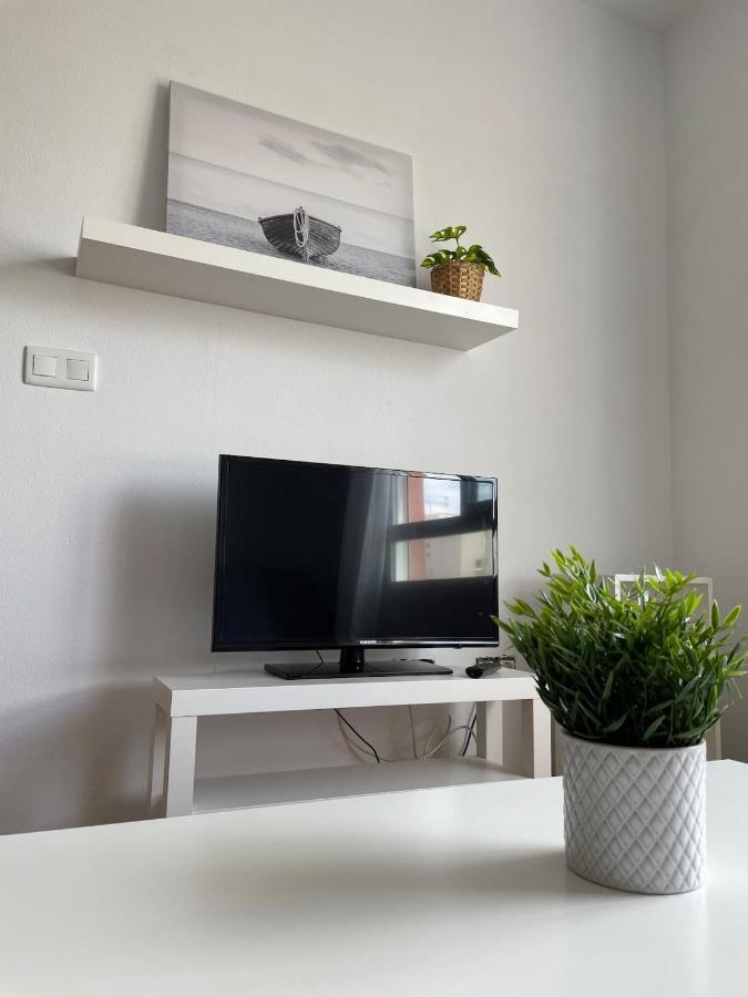 Apartamento Y Piso Frente Al Mar Con Vistas En Garrucha Exterior foto